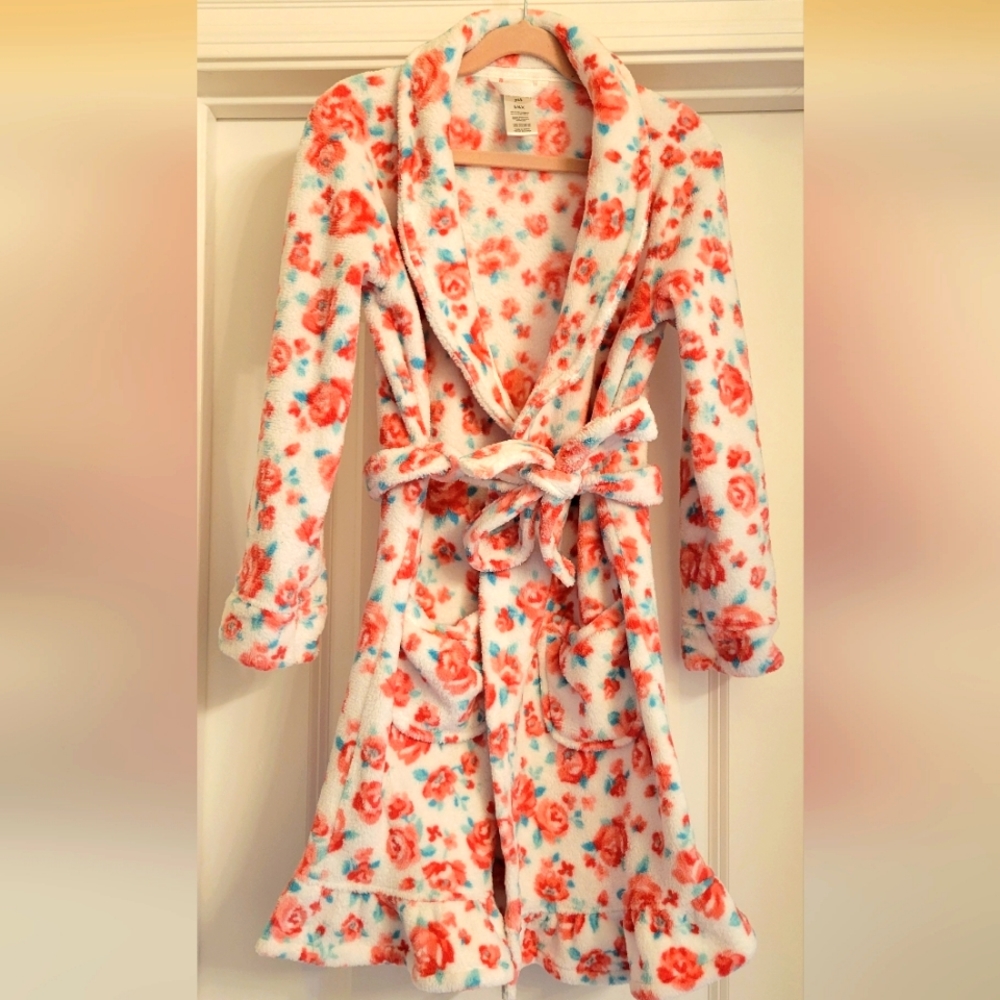 Girl's robe